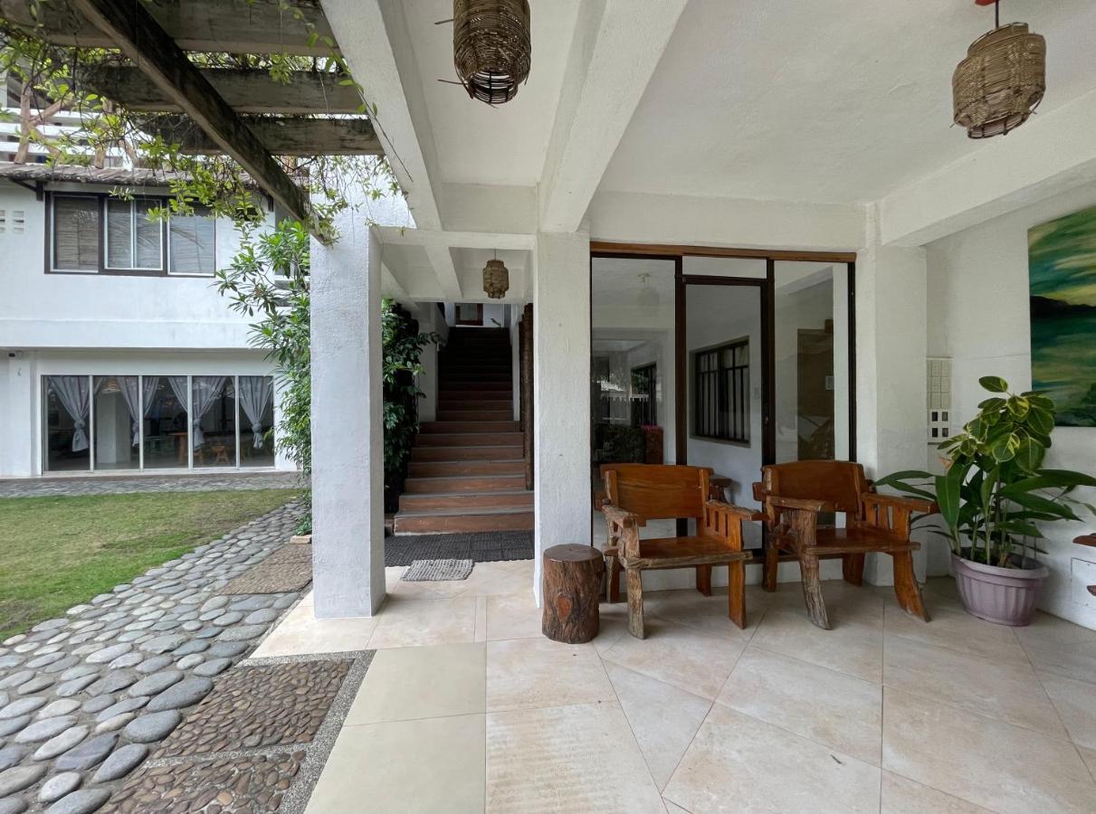 Akkaw Baler Hometel ภายนอก รูปภาพ